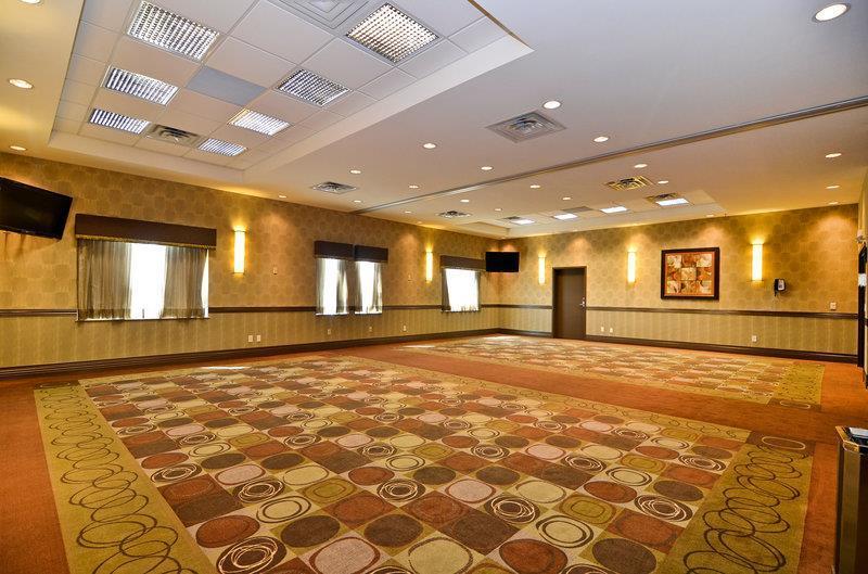 Best Western Premier Freeport Inn Calgary Airport Facilities photo